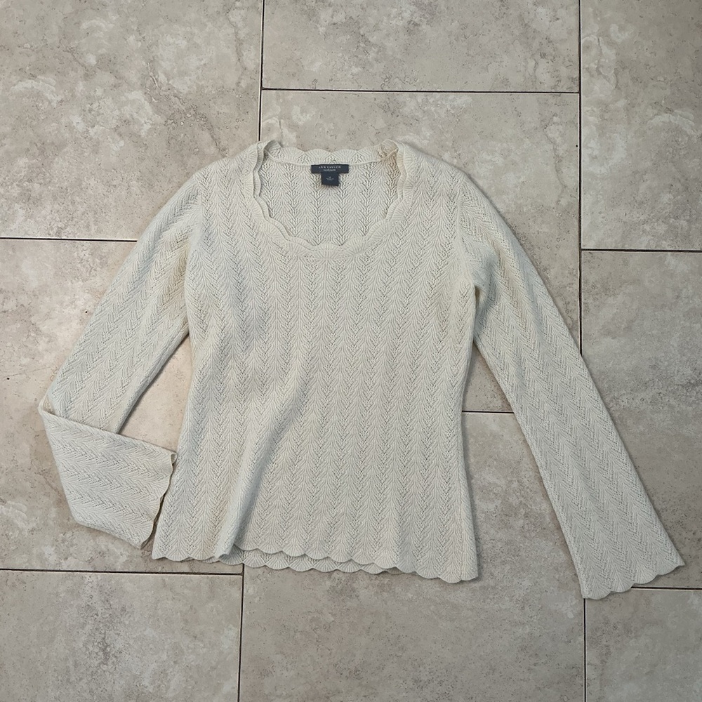 Ann Taylor cashmere Ivory Scalloped Knit Top size medium - Picture 2 of 4